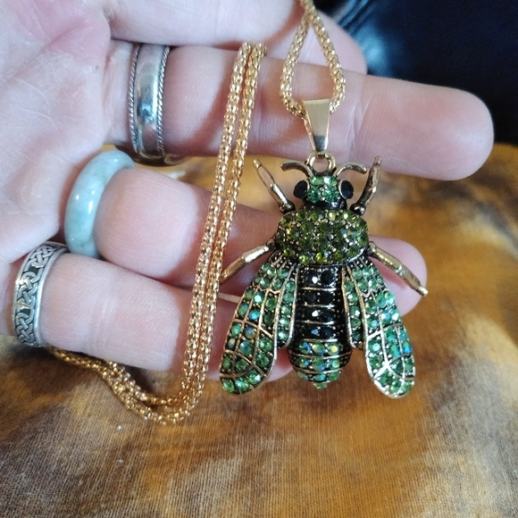 Rhinestone Insect Necklace - Picture 5 of 8